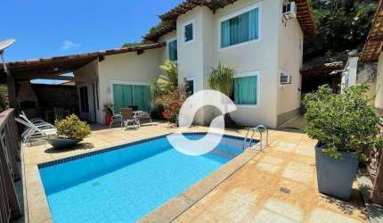 BÚZIOS - GERIBÁ (COSTA BRAVA). CASA MARAVILHOSA 4 SUÍTES, PISCINA, LAVABO, VARANDÃO, CHURRASQUEIRA, 7 VAGAS DE GARAGEM. R$ 1.980.000