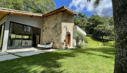 Casa com 3 dormitórios à venda, 220 m² por R$ 1.780.000,00 - Areal - Petrópolis/RJ