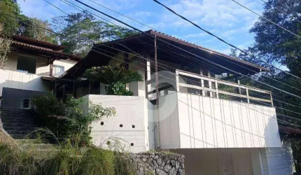 Casa com 4 dormitórios 3 suítes à venda, 339 m² por R$ 950.000 - Pendotiba - Niterói/RJ