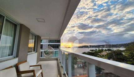 LINDO APARTAMENTO 2 QUARTOS (1 SUÍTE), 1 VAGA. VISTA PARA O MAR DA PRAIA DE CHARITAS - R$1.080.000
