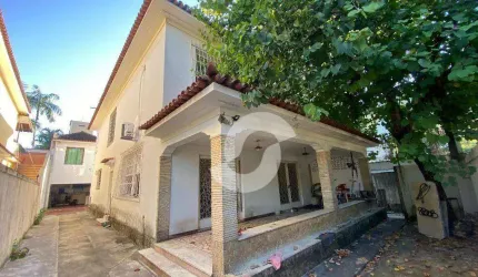 Casa com 4 dormitórios à venda, 300 m² por R$ 1.400.000,00 - São Francisco - Niterói/RJ