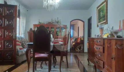 Casa com 5 dormitórios, 4 suítes  à venda, 208 m² por R$ 750.000,00 - Piratininga - Niterói/RJ