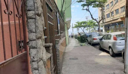 Casa com 3 dormitórios à 70m da praia - Ingá - Niterói/RJ
