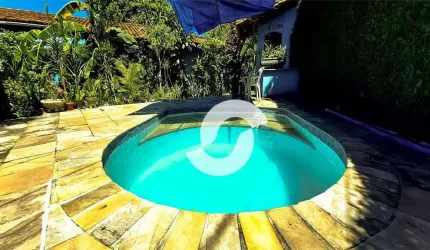 Casa com 3 dormitórios à venda, 350 m² por R$ 745.000,00 - Piratininga - Niterói/RJ