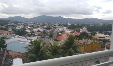 Cobertura com 2 dormitórios à venda, 57 m² por R$ 450.000,00 - Centro - Maricá/RJ