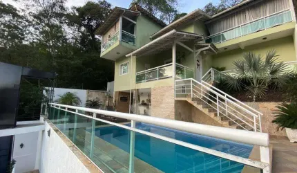 Casa com 3 dormitórios à venda, 230 m² por R$ 880.000,00 - Serra Grande - Niterói/RJ