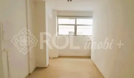 CONJUNTO COMERCIAL 55 M² - 4 SALAS - PARA MÉDICOS - LOCAÇÃO
