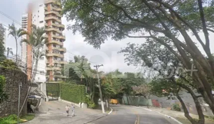 APARTAMENTO AMPLO COM 185M², 04 DORMITÓRIOS + 03 VAGAS  NO BAIRRO SANTA CECÍLIA