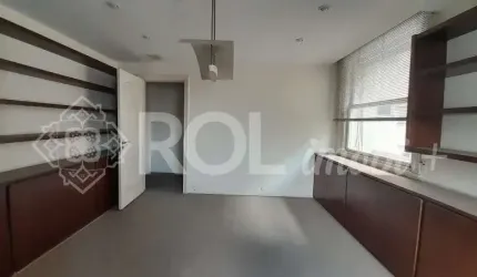 CONJUNTO COMERCIAL 175 M² - 5 SALAS - 1 VAGA - REPÚBLICA - LOCAÇÃO OU VENDA