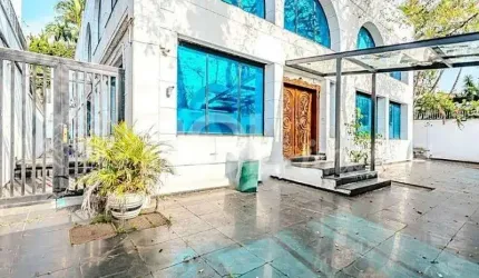 Prédio comercial com 15 salas e 1.200m² no Jardim Everest, São Paulo-SP: sua sede de sucesso está aqui!