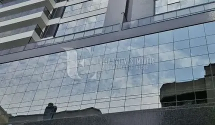 Apartamento com 4 quartos à venda na Rua 248, 71, Meia Praia, Itapema, 208 m2 por R$ 3.950.000