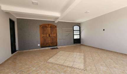 Casa com 3 quartos à venda na Rua Alto Juruá, Vila Camargo, Bauru, 226 m2 por R$ 650.000