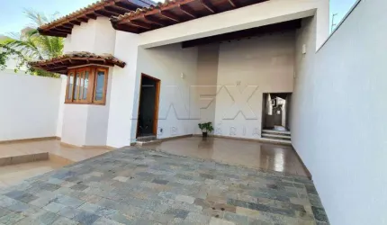 Casa com 3 quartos à venda na Alameda das Azaléias, Parque Vista Alegre, Bauru, 281 m2 por R$ 650.000