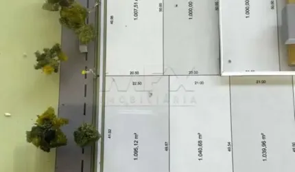 Terreno à venda no Centro, Arealva , 1095 m2 por R$ 390.000