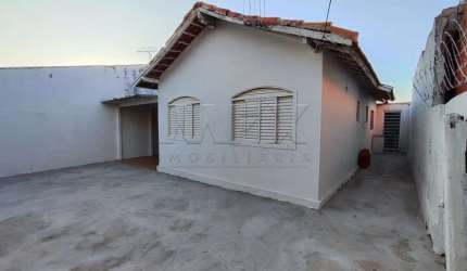 Casa com 4 quartos à venda na Rua Barão de Itapetininga, Núcleo Residencial Presidente Geisel, Bauru, 170 m2 por R$ 250.000