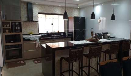 Casa com 3 quartos à venda na Rua Roberto Boletti, Jardim Araruna, Bauru, 132 m2 por R$ 750.000