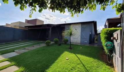 Casa em condomínio fechado com 2 quartos à venda na Rua Mário Ribeiro da Silva, Conjunto Habitacional Primavera, Bauru, 230 m2 por R$ 950.000