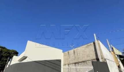 Casa com 2 quartos à venda na Rua dos Comerciários, Núcleo Residencial Edison Bastos Gasparini, Bauru, 75 m2 por R$ 270.000