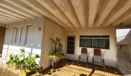 Casa com 3 quartos à venda na Rua Bela Vista, Vila Camargo, Bauru, 179 m2 por R$ 310.000
