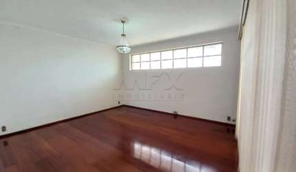 Casa com 4 quartos à venda na Rua Júlio Maringoni, Parque Jardim Europa, Bauru, 296 m2 por R$ 899.900
