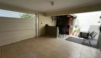Casa com 2 quartos à venda na Rua Rafael Nicolau Martins Oliares, Vila Santista, Bauru, 106 m2 por R$ 520.000
