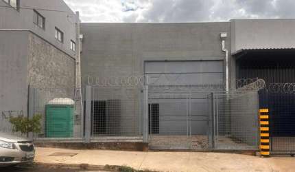 Barracão / Galpão / Depósito para alugar na Avenida Engenheiro Paulo Frontin, Parque Roosevelt, Bauru, 420 m2 por R$ 4.500