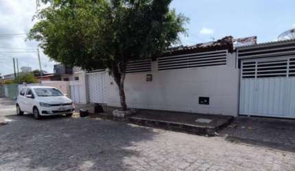 Casa com 4 dormitórios à venda por R$ 350.000 - Mangabeira - João Pessoa/PB