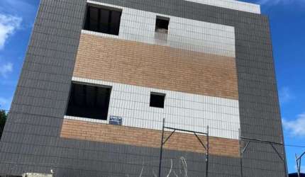 Apartamento com 2 dormitórios à venda por R$ 189.000,00 - Ernesto Geisel - João Pessoa/PB