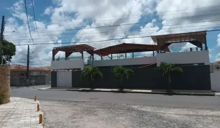 Casa com 3 dormitórios à venda por R$ 685.000 - Água Fria - João Pessoa/PB