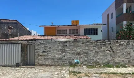 Casa com 3 dormitórios à venda, 180 m² por R$ 900.000,00 - Bessa - João Pessoa/PB