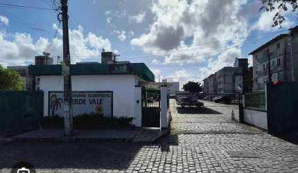 Apartamento com 2 dormitórios à venda por R$ 98.000,00 - Geisel - João Pessoa/PB
