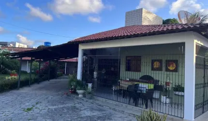 Casa com 3 dormitórios à venda, 161 m² por R$ 470.000 - Bancários - João Pessoa/PB