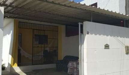 Casa com 2 dormitórios à venda por R$ 180.000,00 - João Paulo II - João Pessoa/PB