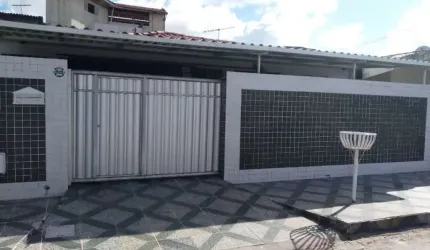 Casa com 3 dormitórios à venda, 180 m² por R$ 380.000,00 - Cuiá - João Pessoa/PB