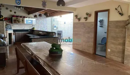 Casa com 3 dormitórios à venda, 272 m² por R$ 980.000 -  Londrina/PR