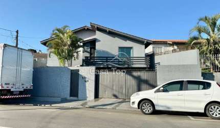 Casa semimobiliada à venda Vila Estrela