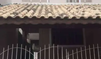 Casa com 3 dormitórios à venda, 320 m² por R$ 650.000,00 - Jardim Uirá - São José dos Campos/SP