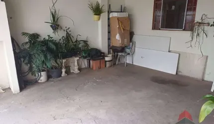 Casa com 4 dormitórios à venda, 80 m² por R$ 460.000,00 - Jardim Uirá - São José dos Campos/SP