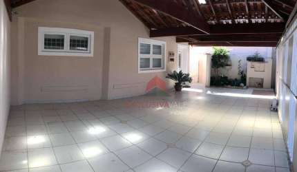 Casa com 3 dormitórios à venda, 230 m² por R$ 895.000 - Jardim das Indústrias - São José dos Campos/SP