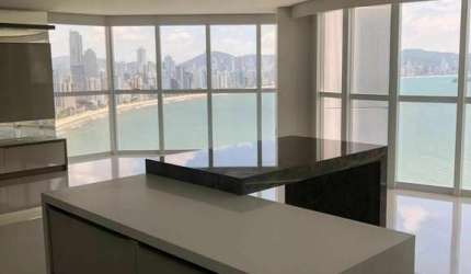 Apartamento à Venda no Barra Sul - Balneário Camboriú/SC