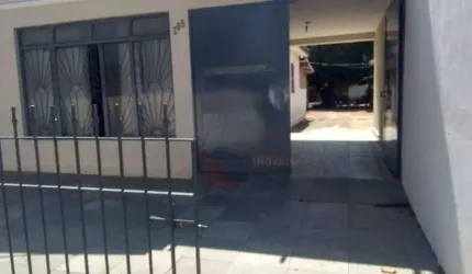casa em local privilegiado de 720 metros de terreno