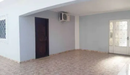 Casa no Jardim São Francisco em Santa Bárbara D'Oeste/SP