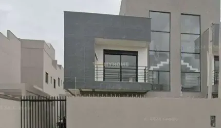 Venda de Sobrado Espaçoso no Bairro Tarumã, Curitiba