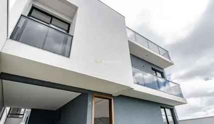 Excelente Sobrado com amplo terraço no Atuba última unidade