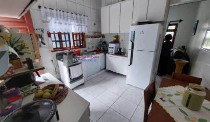 Casa Padrão para Venda em Canto do Forte Praia Grande-SP