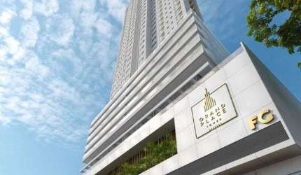 Apartamento no Ed. Grand Place Tower em Balneário Camboriú