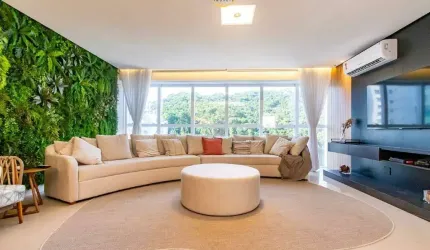 Apartamento à venda na Quadra Mar de Balneário Camboriú com 4 suítes