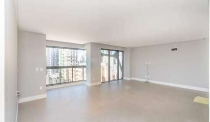 Apartamento 4 quartos à venda no Ed. Torre de Mallorca Balneário Camboriú