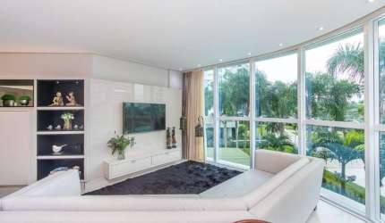 Apartamento no Ed. Brava Home Resort na Praia Brava.