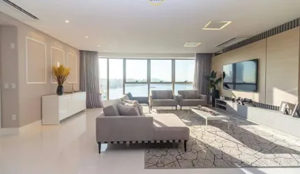 Apartamento à venda no Ed. Yachthouse by Pininfaria
